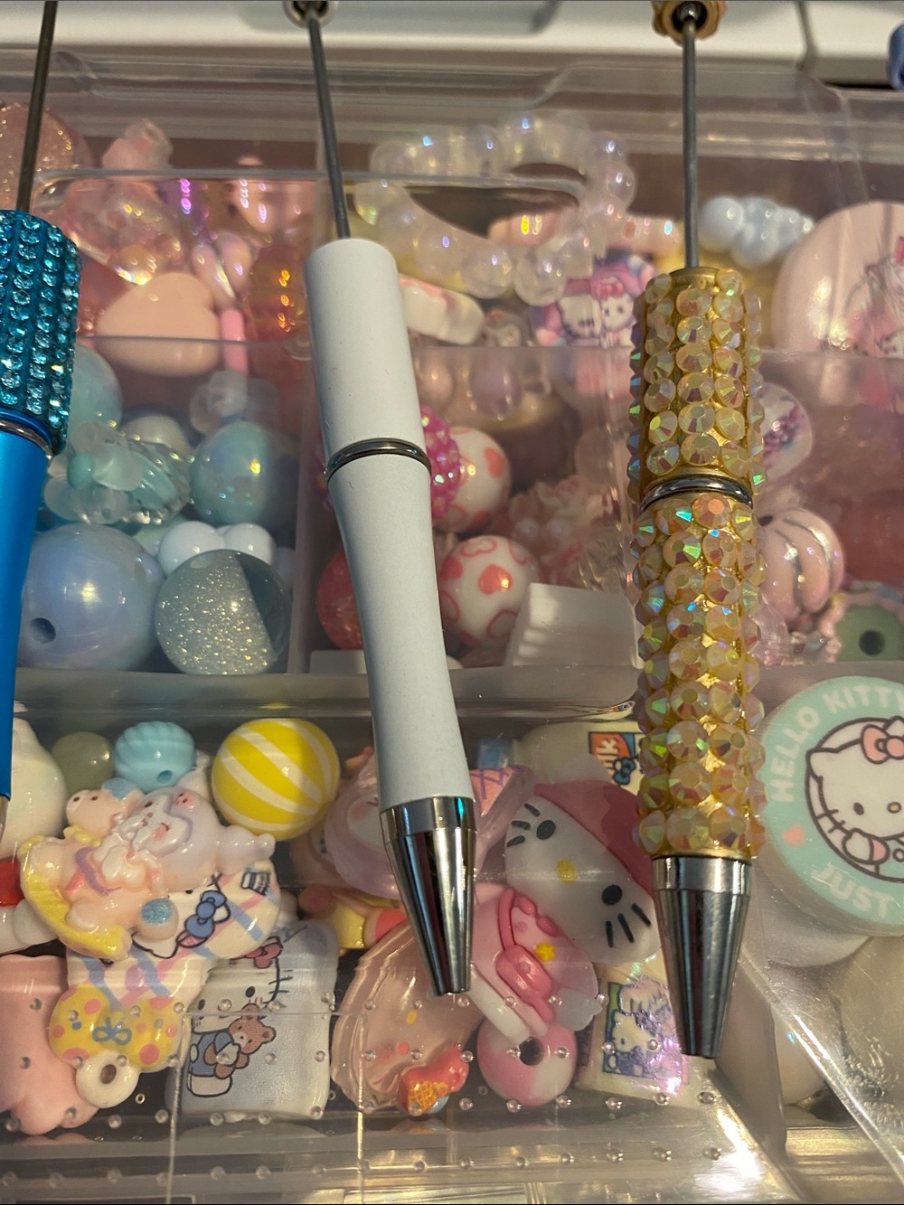 Bundle Bead mix  Hello Kitty color Theme with Strawberry Shortcake Free Pens - Picture 4 of 16